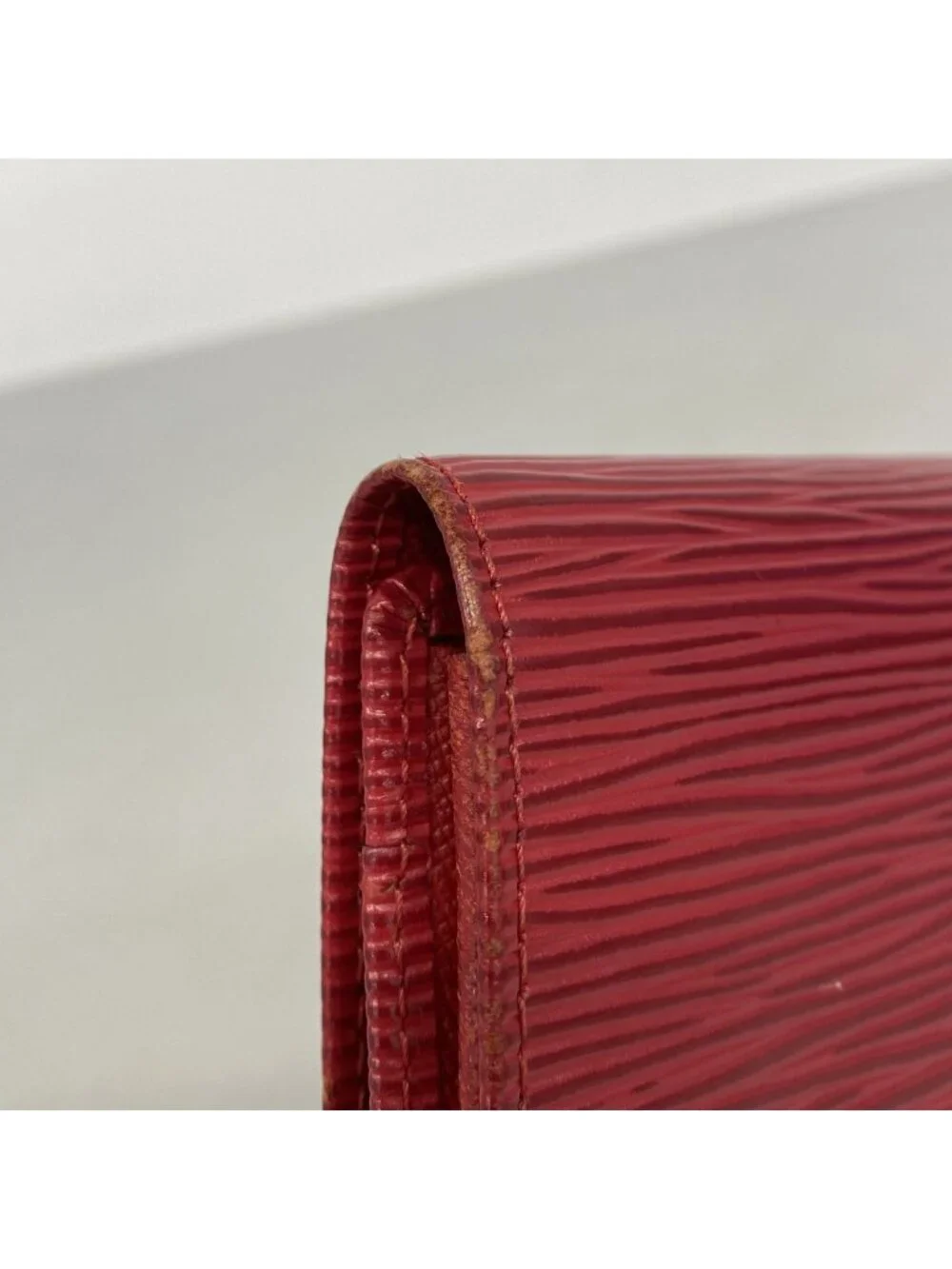 Louis Vuitton Wallet Epi Pochette Porte Monnaie Credit Rouge